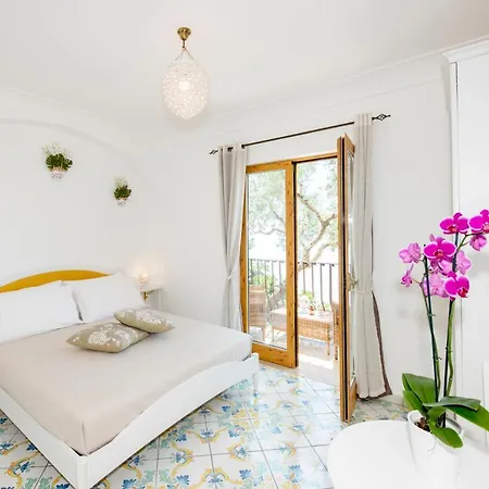 La Borragine Couette-café 4*