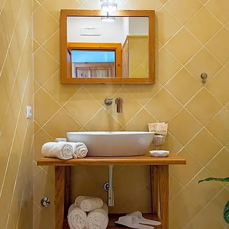 Bed & Breakfast La Borragine 4*