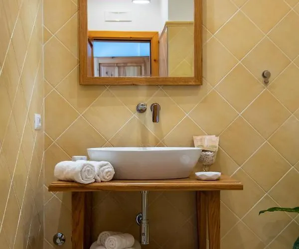 La Borragine לינה וארוחת בוקר